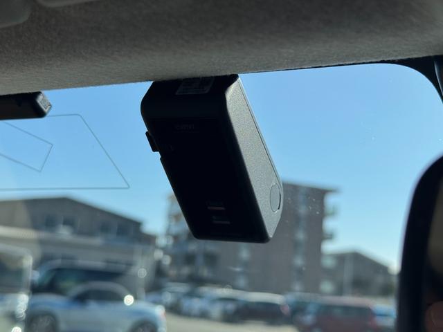 �ԗ��̏ڍׂ��Ԃɕt���܂��Ă̓X�^�b�t�܂ł��C�y�ɂ��₢���킹���������B