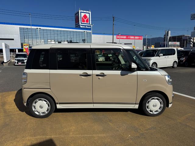 ムーヴキャンバス ＧメイクアップＶＳ　ＳＡＩＩＩ　純正フルセグナビ　ドラレコ　パノラマモニター（8枚目）