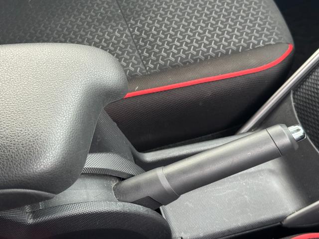 �ԗ��̏ڍׂ��Ԃɕt���܂��Ă̓X�^�b�t�܂ł��C�y�ɂ��₢���킹���������B