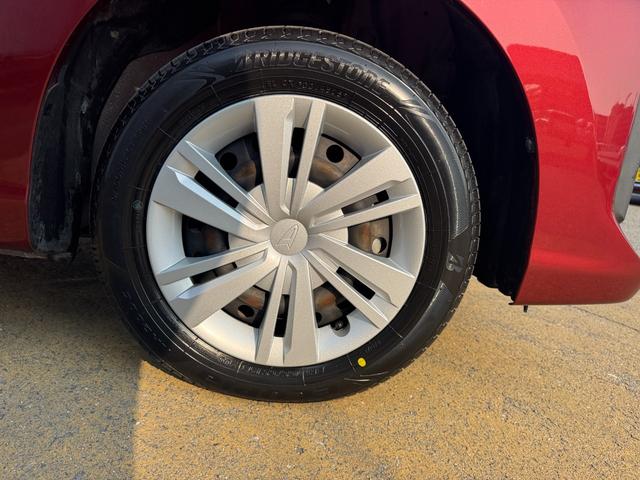 �ԗ��̏ڍׂ��Ԃɕt���܂��Ă̓X�^�b�t�܂ł��C�y�ɂ��₢���킹���������B