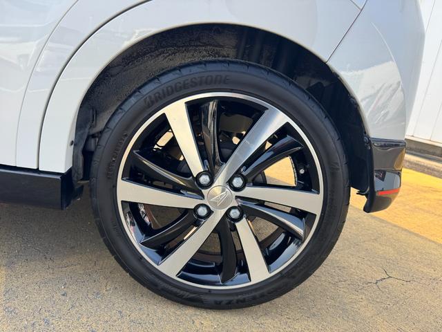 �ԗ��̏ڍׂ��Ԃɕt���܂��Ă̓X�^�b�t�܂ł��C�y�ɂ��₢���킹���������B