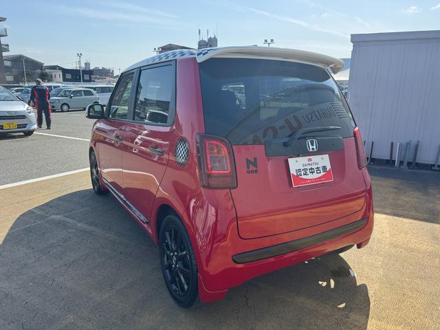 �����h�A�E�����N�H�[�^�[�E�o�b�N�h�A�E�B���h�E�ɃX���[�N�h�K���X���̗p