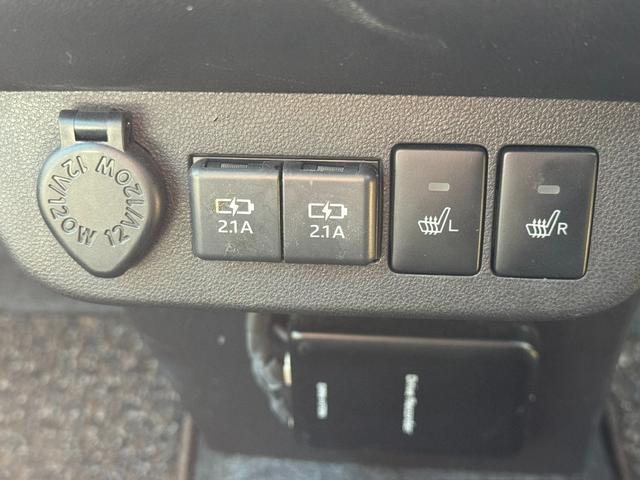 �ԗ��̏ڍׂ��Ԃɕt���܂��Ă̓X�^�b�t�܂ł��C�y�ɂ��₢���킹���������B