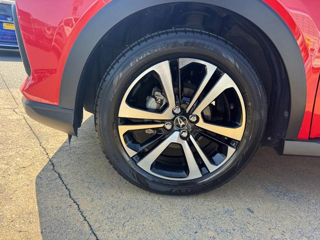 �ԗ��̏ڍׂ��Ԃɕt���܂��Ă̓X�^�b�t�܂ł��C�y�ɂ��₢���킹���������B