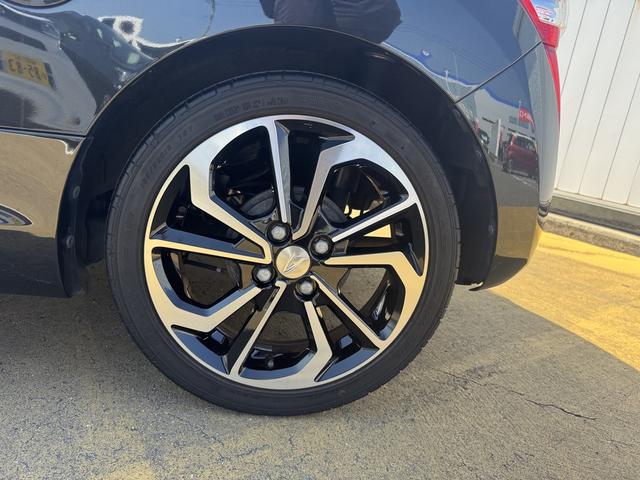 �ԗ��̏ڍׂ��Ԃɕt���܂��Ă̓X�^�b�t�܂ł��C�y�ɂ��₢���킹���������B