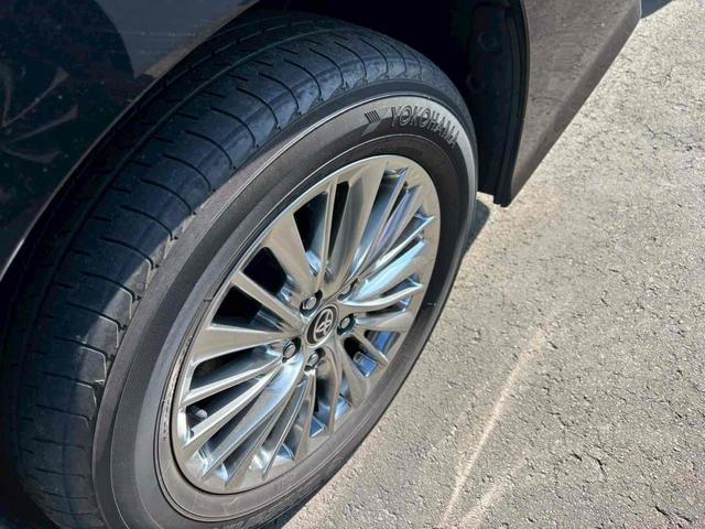 アルファードハイブリッド ＳＲ　Ｃパッケージ　４ＷＤ　バックカメラ　ナビ　ＴＶ　クリアランスソナー　オートクルーズコントロール　レーンアシスト　衝突被害軽減システム　両側電動スライドドア　オートマチックハイビーム　ＬＥＤヘッドランプ　サンルーフ（20枚目）