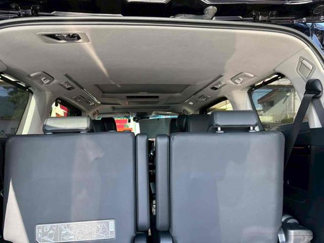 アルファードハイブリッド ＳＲ　Ｃパッケージ　４ＷＤ　バックカメラ　ナビ　ＴＶ　クリアランスソナー　オートクルーズコントロール　レーンアシスト　衝突被害軽減システム　両側電動スライドドア　オートマチックハイビーム　ＬＥＤヘッドランプ　サンルーフ（30枚目）