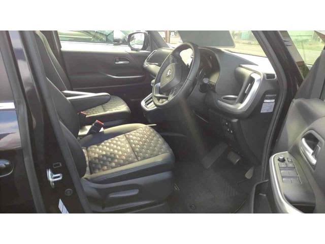 ヴォクシー ハイブリッドS-Z ETC バックカメラ ナビ TV オートクルーズコントロール レーンアシスト 衝突被害軽減システム 両側スライドドア オートマチックハイビーム LEDヘッドランプ スマートキー 電動格納ミラー(10枚目)