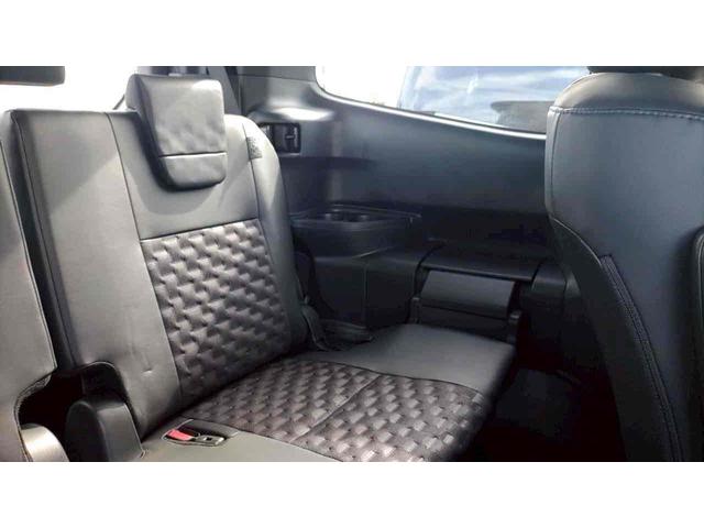 ヴォクシー ハイブリッドS-Z ETC バックカメラ ナビ TV オートクルーズコントロール レーンアシスト 衝突被害軽減システム 両側スライドドア オートマチックハイビーム LEDヘッドランプ スマートキー 電動格納ミラー(32枚目)