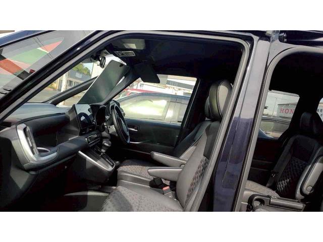 ヴォクシー ハイブリッドS-Z ETC バックカメラ ナビ TV オートクルーズコントロール レーンアシスト 衝突被害軽減システム 両側スライドドア オートマチックハイビーム LEDヘッドランプ スマートキー 電動格納ミラー(41枚目)
