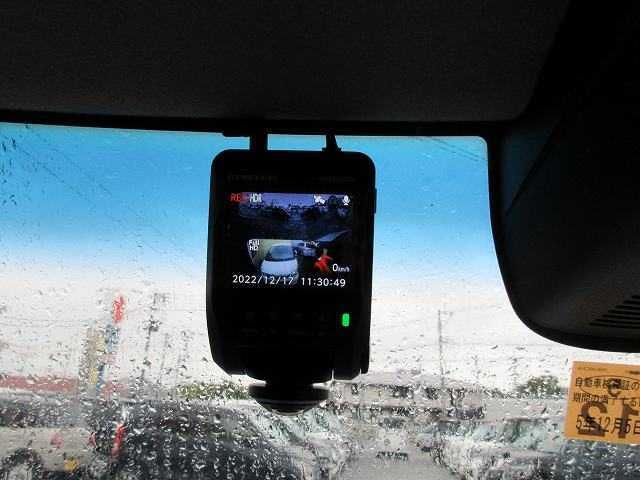 Ｎ－ＢＯＸカスタム Ｇ　ＳＳパッケージ　全国２年／走行無制限保証　衝突被害軽減ブレーキ　特別仕様車　パワースライドド左右　ナビ純正／地デジＴＶ／ＤＶＤ再生／Ｂｌｕｅｔｏｏｔｈ／バックモニター　ドライブレコーダー　ＥＴＣ　純正フルエアロアルミ（6枚目）
