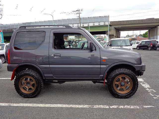 ワイルドウインド 5速ミッション車 ワンオーナー/禁煙車 2インチUP アピオ製足回り/マフラー/前後バンパー RAYS製16インチアルミ セルスター製ドライブレコーダー前後 カロッツェリア製ナビ/Bluetooth(12枚目)