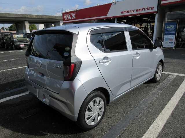 X SAIII 衝突被害軽減ブレーキ スマーアシスト3 横滑り防止機能 ダイハツメーカー保証継承 禁煙車 LED/オートハイビーム 電動格納ドアミラー UVカット/プライバシーガラス デジタルメーター エコアイドル(3枚目)