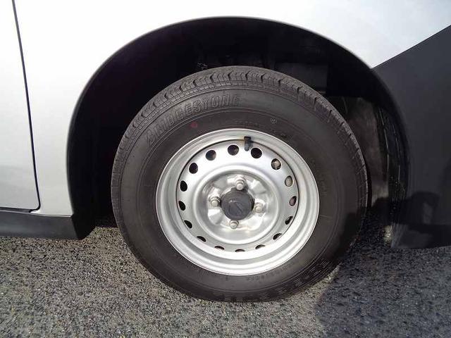 VE 衝突軽減ブレーキ エマージェンシーブレーキ 車線逸脱警報 ワンオーナー ナビ7インチ新品 地デジTV DVD再生 CD録音 バックモニター ETC キーレス 電動格納ドアミラー ドアバイザー マット(18枚目)