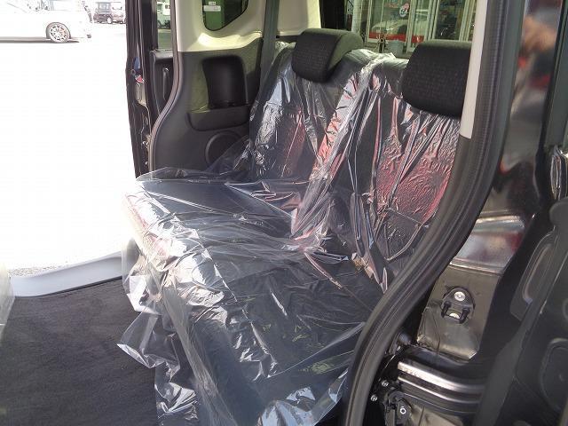 Ｎ－ＢＯＸカスタム Ｇ　ＳＳパッケージ　全国走行無制限保証　特別仕様車　パワースライドドア　ナビ／地デジＴＶ／ＤＶＤ再生／ｂｌｕｅｔｏｏｔｈ／バックモニター　ＥＴＣ　ドライブレコーダー　シートヒーター　純正フルエアロ／アルミ（20枚目）