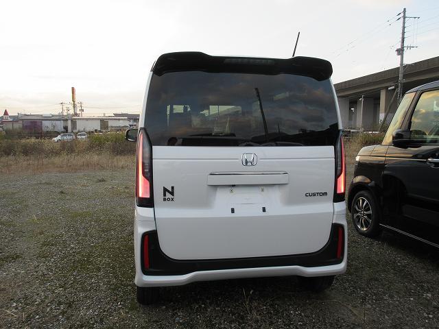 Ｎ－ＢＯＸカスタム ターボコーディネートスタイル　ホンダセンシング　現行モデル　届出済み未使用　純正９型ナビ／フルセグＴＶ／ＤＶＤ再生／Ｂｌｕｅｔｏｏｔｈ／バックモニター　純正ドライブレコーダー　両側パワースライドドア　シートヒーター　ＬＥＤライト（21枚目）