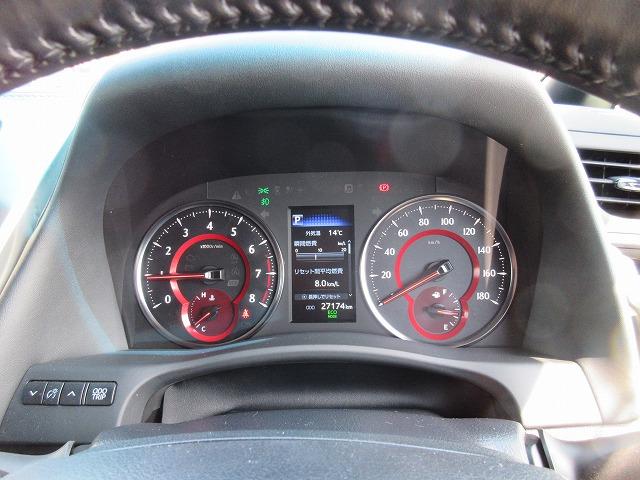 アルファード ２．５Ｓ　タイプゴールドＩＩ　７人乗り　パワーバックドア　新車メーカー保証継承／車検２年整備　後席用１２．１型フリップダウンモニター　純正９型ディスプレイオーデイオ／フルセグＴＶ／ＤＶＤ再生／ＣＤ／Ｂｌｕｅｔｏｏｔｈ　ＥＴＣ（15枚目）
