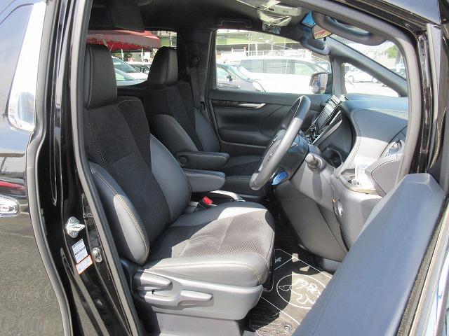 アルファード ２．５Ｓ　タイプゴールドＩＩ　７人乗り　パワーバックドア　新車メーカー保証継承／車検２年整備　後席用１２．１型フリップダウンモニター　純正９型ディスプレイオーデイオ／フルセグＴＶ／ＤＶＤ再生／ＣＤ／Ｂｌｕｅｔｏｏｔｈ　ＥＴＣ（24枚目）