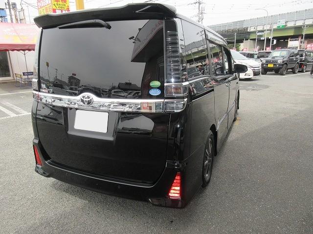 ヴォクシー ＺＳ　煌ＩＩ　７人乗り　純正後席用１２．１型フリップダウンモニター　純正１０型ナビ／フルセグＴＶ／ＤＶＤ再生／ＣＤ録音／Ｂｌｕｅｔｏｏｔｈ／バックモニター　２．０ＥＴＣ　両側パワースライドドア　ＬＥＤオートライト（28枚目）