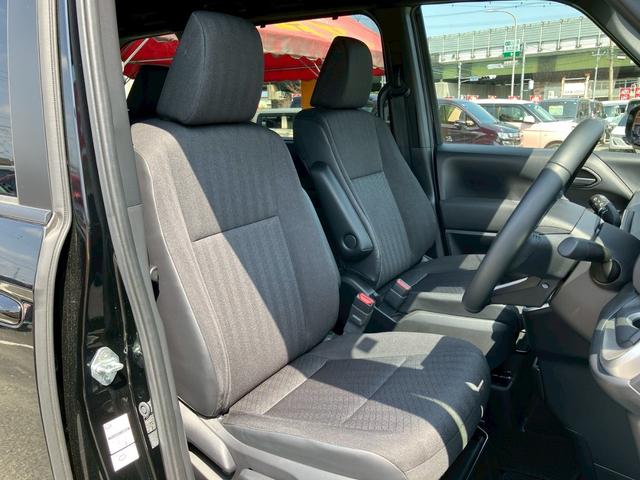 ヴォクシー Ｓ－Ｇ　７人乗り　禁煙車　衝突被害軽減ブレーキ　純正１０．５型ディスプレイオーデイオ／フルセグＴＶ／Ｂｌｕｅｔｏｏｔｈ／バックモニター　２．０ＥＴＣ　ＬＥＤオートライト　パワースライドドア　純正１６アルミ（29枚目）