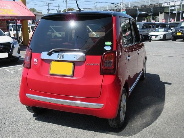 Ｎ－ＯＮＥ プレミアム　後期モデル　２トーンカラー　全国走行無制限保証　ワンオーナー／禁煙車　タイミングチェーン　ＤＶＤ再生／ＣＤ／Ｂｌｕｅｔｏｏｔｈ　バックモニター　ＥＴＣ　ＨＩＤオートライト　革巻きハンドル（22枚目）