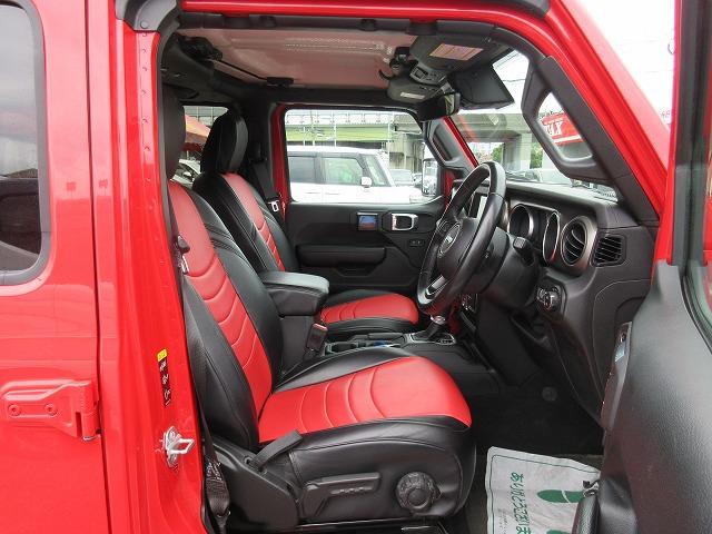 ジープ・ラングラーアンリミテッド スポーツ　ディーラー車　衝突被害軽減ブレーキ　前後ドライブレコーダー　サイドモニター　バックモニター　クルーズコントロール　レザー調シートカバー　純正ルーフレール（17枚目）