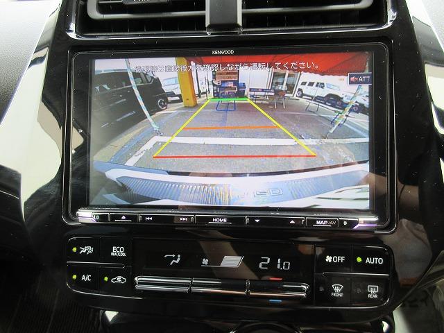 プリウス Ｓツーリングセレクション　後期型　ＴＲＤエアロダイナミックスタイル　純正ブラックアルミ　黒革調シート　セーフティセンス　全国走行無制限保証／車検２年整備　ドライブレコーダー　ＬＥＤオートライト／フォグランプ　９型ナビ（6枚目）