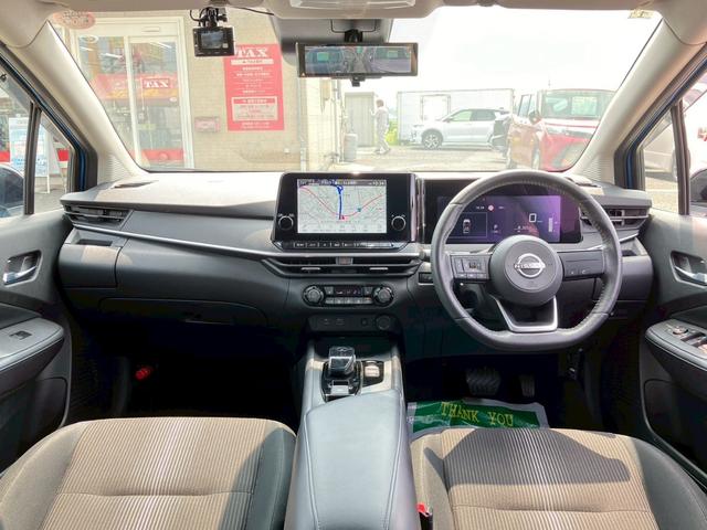 ノート Ｘ　新車メーカー保証継承　全方位モニター　シートヒーター　ハンドルヒーター　純正９型ナビ／フルセグＴＶ／Ｂｌｕｅｔｏｏｔｈ　インテリジェントルームミラー　ＬＥＤオートライト　置くだけ充電　２．０ＥＴＣ（4枚目）