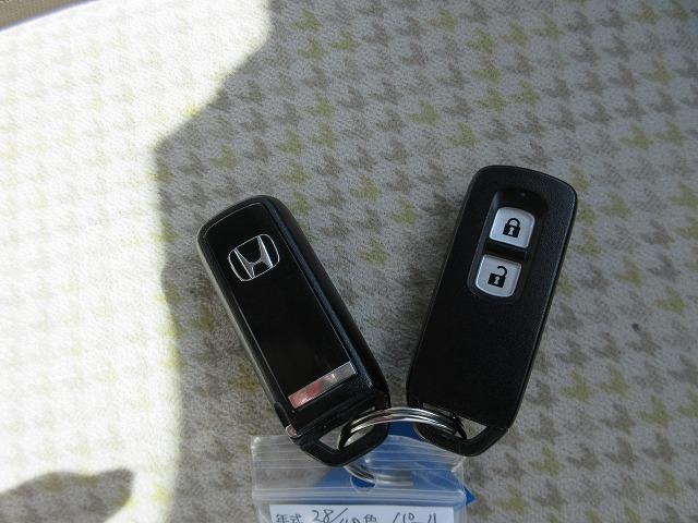 Ｎ－ＯＮＥ Ｇ・Ｌパッケージ　全国走行無制限保証／車検２年整備　禁煙車　ナビ／フルセグＴＶ／ＤＶＤ再生／ＣＤ録音／Ｂｌｕｅｔｏｏｔｈ／バックモニター　ＥＴＣ　ＬＥＤオートライト　社外製アルミ　プッシュスタート　スマートキー（11枚目）