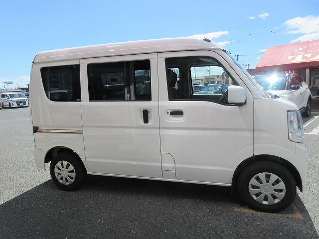 ＮＶ１００クリッパーバン ＤＸ　ＧＬパッケージ　ハイルーフ　新車メーカー保証継承／車検２年整備　衝突被害軽減ブレーキ　パーキングセンサー　後ソナー　純正ナビ／フルセグＴＶ／Ｂｌｕｅｔｏｏｔｈ／バックモニター　ＥＴＣ　キーレス　パワーウインドウ（17枚目）