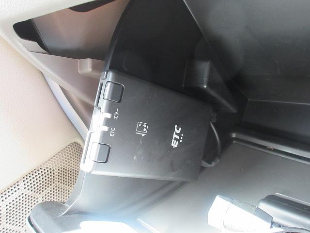 ＮＶ１００クリッパーバン ＤＸ　ＧＬパッケージ　新車メーカー保証継承／車検２年整備　衝突被害軽減ブレーキ　後ソナー　純正ナビ／フルセグＴＶ／ＳＤ／ＣＤ／Ｂｌｕｅｔｏｏｔｈ／バックモニター　ＥＴＣ　ＵＳＢ　キーレス　ＵＶカット／プライバシーガラス（5枚目）
