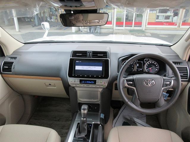 ランドクルーザープラド ＴＸ　Ｌパッケージ　サンルーフ　本革パワーエアーシート　ルーフレール　新車メーカー保証継承／車検２年整備　禁煙車　トヨタセーフティセンス　純正１９アルミ　純正９型ナビ／フルセグＴＶ／Ｂｌｕｅｔｏｏｔｈ／バックモニター（2枚目）
