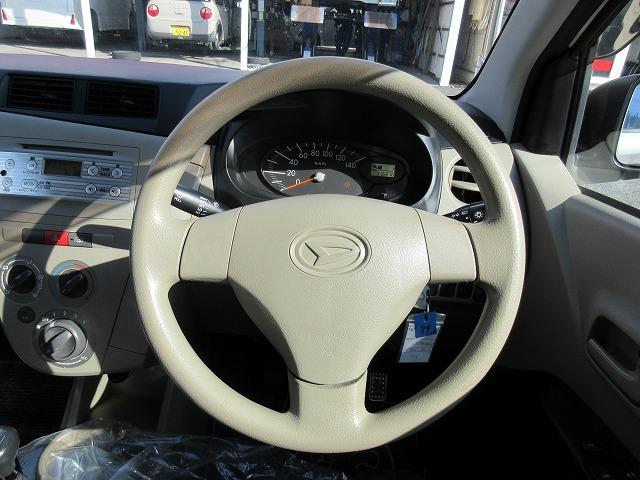 ミラ Xスペシャル 5速ミッション車 禁煙車 タイミングチェーン 純正CD フロアマット ドアバイザー マッドガード(4枚目)