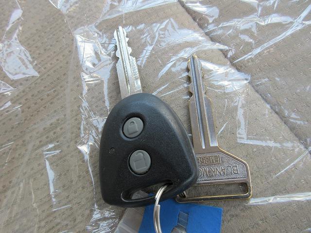 ミラ Xスペシャル 5速ミッション車 禁煙車 タイミングチェーン 純正CD フロアマット ドアバイザー マッドガード(10枚目)