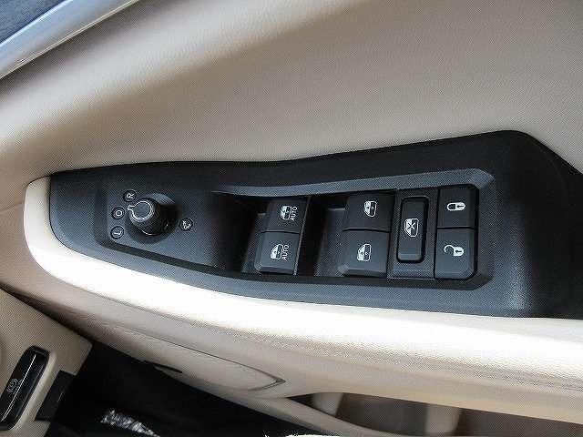 ジープ・グランドチェロキーL リミテッド 4WD 7人乗り ディーラー車 パワーバックドア レザーパワーシート シートヒーター ハンドルヒーター 全方位モニター 純正10.1型ナビ/フルセグTV/Bluetooth 2.0ETC LEDライト(14枚目)