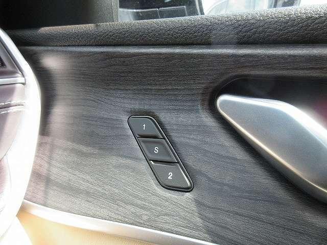 ジープ・グランドチェロキーL リミテッド 4WD 7人乗り ディーラー車 パワーバックドア レザーパワーシート シートヒーター ハンドルヒーター 全方位モニター 純正10.1型ナビ/フルセグTV/Bluetooth 2.0ETC LEDライト(15枚目)