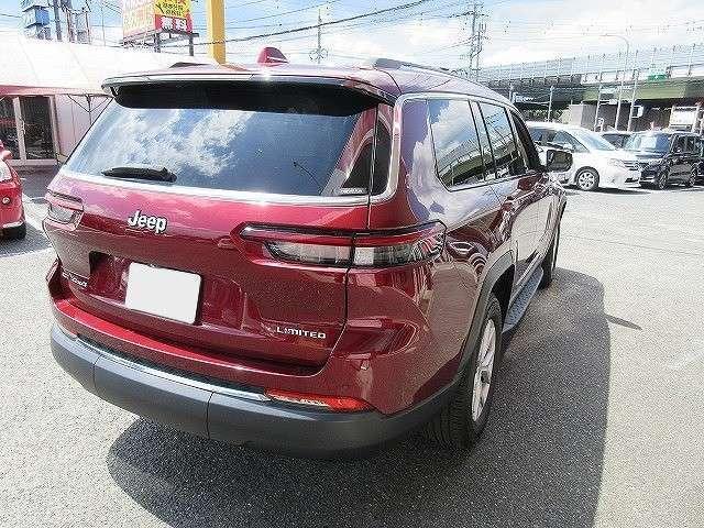 ジープ・グランドチェロキーL リミテッド 4WD 7人乗り ディーラー車 パワーバックドア レザーパワーシート シートヒーター ハンドルヒーター 全方位モニター 純正10.1型ナビ/フルセグTV/Bluetooth 2.0ETC LEDライト(28枚目)