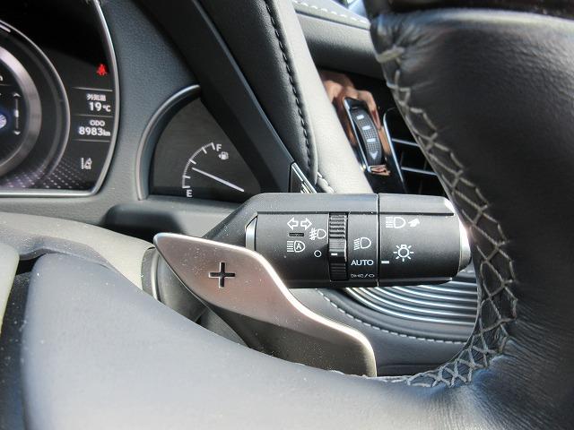 ＬＳ ＬＳ５００ｈ　エグゼクティブ　後期モデル　走行距離８．９８５キロ　サンルーフ　Ｌ－アニリン本革エアーシート　純正２０インチアルミ　リアエンターテインメント　マークレビンソン　後席オットマン／リラクゼーション　純正１２．３型ナビ（12枚目）