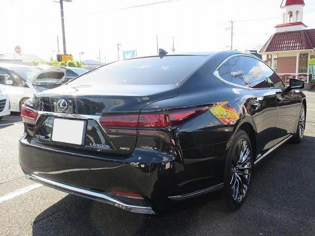 ＬＳ ＬＳ５００ｈ　エグゼクティブ　後期モデル　走行距離８．９８５キロ　サンルーフ　Ｌ－アニリン本革エアーシート　純正２０インチアルミ　リアエンターテインメント　マークレビンソン　後席オットマン／リラクゼーション　純正１２．３型ナビ（36枚目）