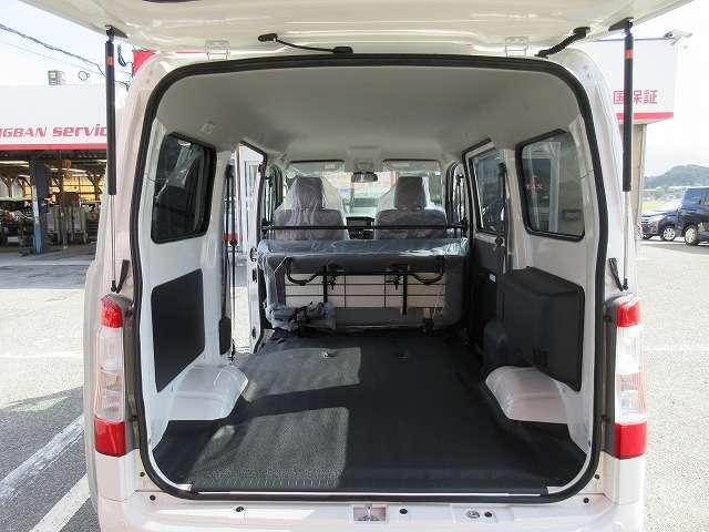 タウンエースバン 1.5GL 750Kg積 5人乗り 寒冷地仕様 登録済未使用車 衝突被害軽減ブレーキ 両側スライドドア 純正ナビ/地デジTV/Bluetooth 後席用ヒーター フロアマット/ドアバイザー付 キーレス(19枚目)