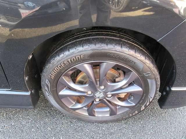 ソリオ ブラック＆ホワイトＩＩ　禁煙車　タイミングチェーン　ナビ／フルセグＴＶ／ＤＶＤ再生／ＣＤ録音／バックモニター　ＥＴＣ　パワースライドドア　プッシュスタート　スマートキー　純正フルエアロ／リアスポイラー／アルミ／フォグランプ（20枚目）