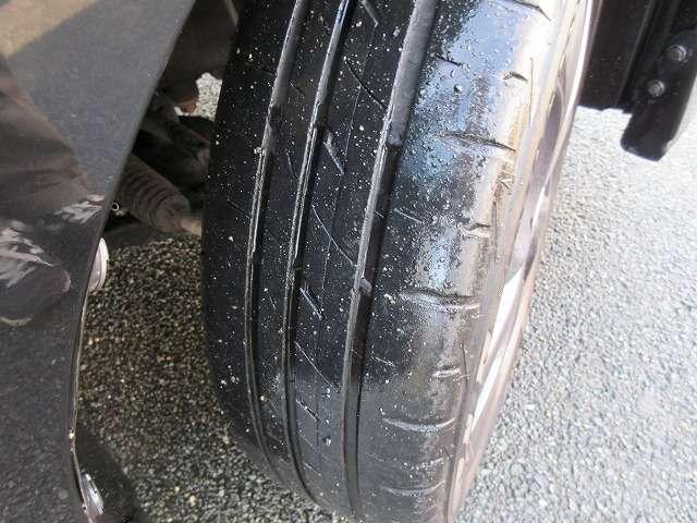 ソリオ ブラック＆ホワイトＩＩ　禁煙車　タイミングチェーン　ナビ／フルセグＴＶ／ＤＶＤ再生／ＣＤ録音／バックモニター　ＥＴＣ　パワースライドドア　プッシュスタート　スマートキー　純正フルエアロ／リアスポイラー／アルミ／フォグランプ（21枚目）