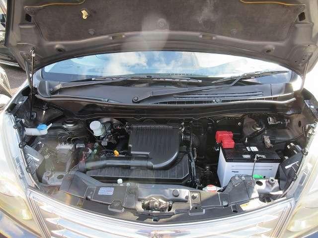 ソリオ ブラック＆ホワイトＩＩ　禁煙車　タイミングチェーン　ナビ／フルセグＴＶ／ＤＶＤ再生／ＣＤ録音／バックモニター　ＥＴＣ　パワースライドドア　プッシュスタート　スマートキー　純正フルエアロ／リアスポイラー／アルミ／フォグランプ（28枚目）