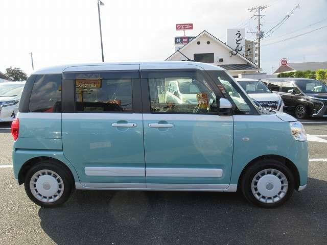 ムーヴキャンバス ストライプスＧ　リラックススタイル　走行距離５．３００キロ　禁煙車　全国走行無制限保証　衝突被害軽減ブレーキ　両側パワースライドドア　シートヒーター　純正ドライブレコーダー　純正９型モニター／ＢｌｕｅｔｏｏｔＢカメラ（6枚目）