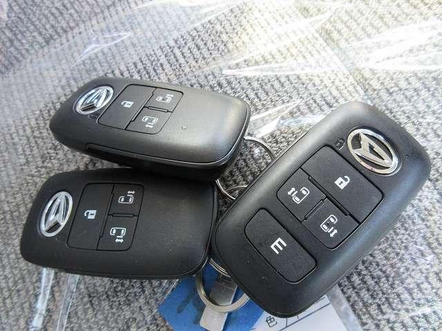 ムーヴキャンバス ストライプスＧ　リラックススタイル　走行距離５．３００キロ　禁煙車　全国走行無制限保証　衝突被害軽減ブレーキ　両側パワースライドドア　シートヒーター　純正ドライブレコーダー　純正９型モニター／ＢｌｕｅｔｏｏｔＢカメラ（11枚目）