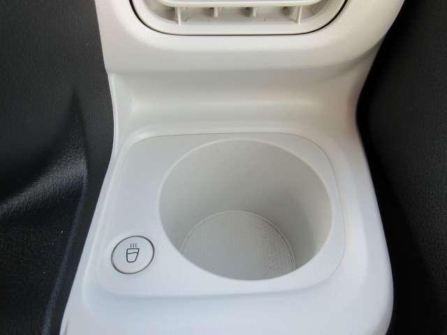 ムーヴキャンバス ストライプスＧ　リラックススタイル　走行距離５．３００キロ　禁煙車　全国走行無制限保証　衝突被害軽減ブレーキ　両側パワースライドドア　シートヒーター　純正ドライブレコーダー　純正９型モニター／ＢｌｕｅｔｏｏｔＢカメラ（18枚目）