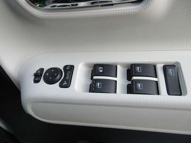 ムーヴキャンバス ストライプスＧ　リラックススタイル　走行距離５．３００キロ　禁煙車　全国走行無制限保証　衝突被害軽減ブレーキ　両側パワースライドドア　シートヒーター　純正ドライブレコーダー　純正９型モニター／ＢｌｕｅｔｏｏｔＢカメラ（25枚目）