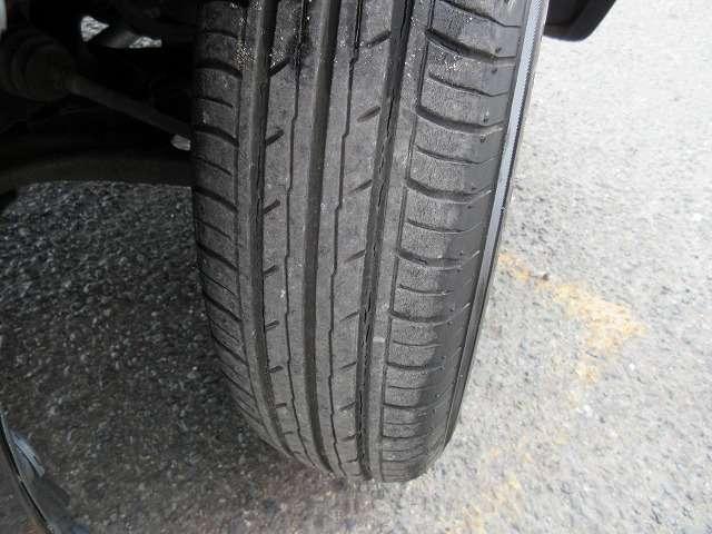 ワゴンＲ ＦＸ　走行距離４４．４００キロ　車検２年整備　１４インチアルミ　ＵＶカット／プライバシーガラス　キーレス　フロアマット　ドアバイザー　ベンチシート　タイミングチェーン（8枚目）