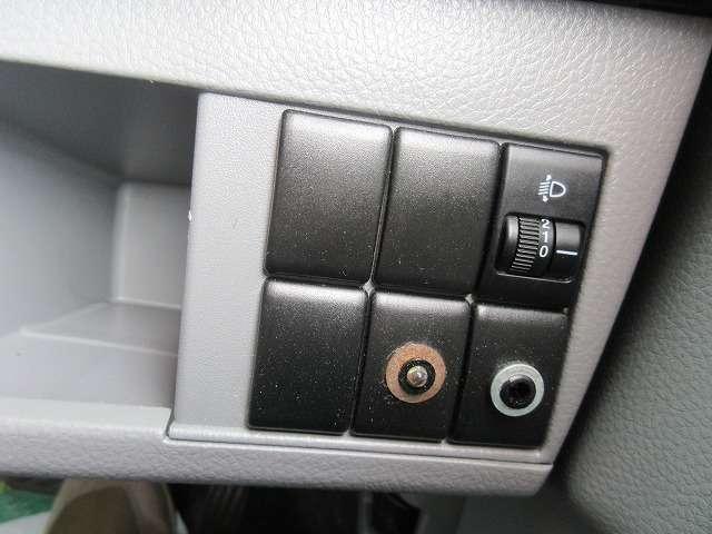 ワゴンＲ ＦＸ　走行距離４４．４００キロ　車検２年整備　１４インチアルミ　ＵＶカット／プライバシーガラス　キーレス　フロアマット　ドアバイザー　ベンチシート　タイミングチェーン（10枚目）