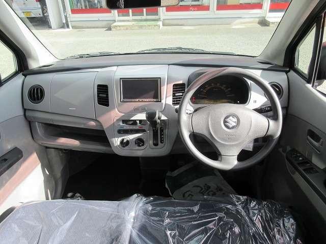 ワゴンＲ ＦＸ　走行距離４４．４００キロ　車検２年整備　１４インチアルミ　ＵＶカット／プライバシーガラス　キーレス　フロアマット　ドアバイザー　ベンチシート　タイミングチェーン（17枚目）